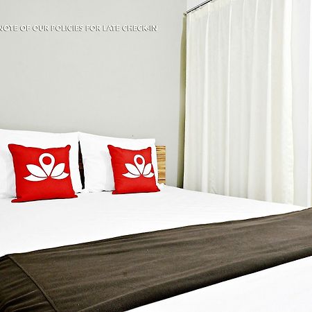 Zen Rooms Mampang Prapatan Джакарта Екстер'єр фото
