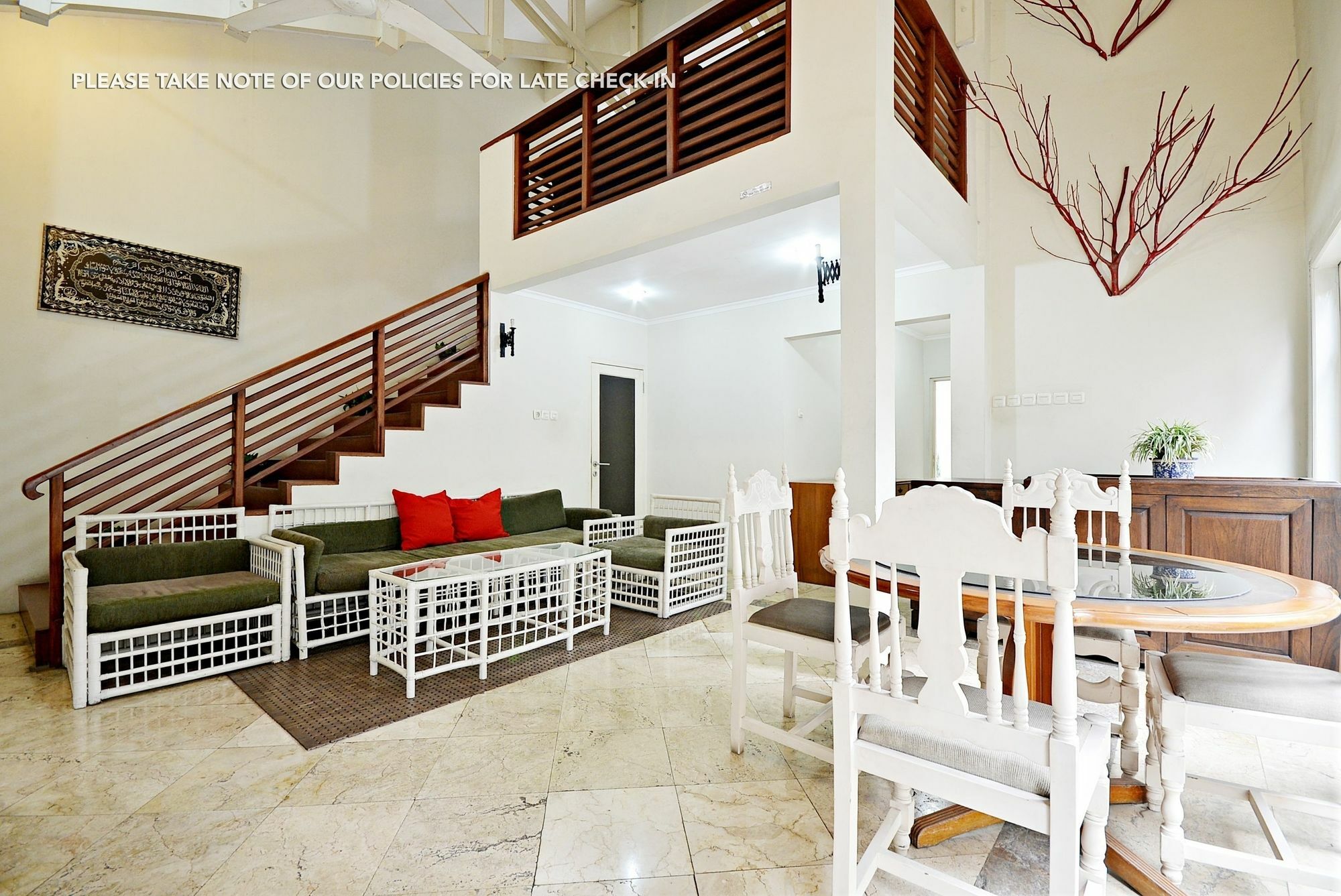 Zen Rooms Mampang Prapatan Джакарта Екстер'єр фото